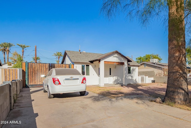 view of front of home