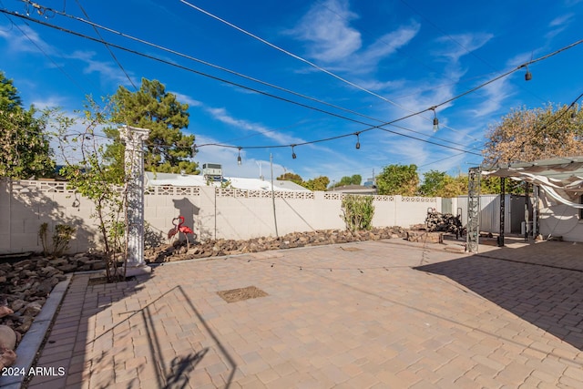 2518 E Campbell Ave, Phoenix, AZ 85016 - view of patio / terrace with a fenced backyard