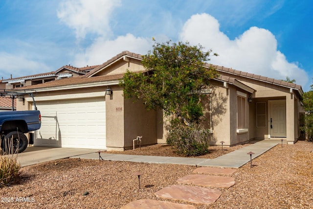 4038 E Wrangler Ct, Gilbert, AZ 85297 - ranch-style home featuring stucco siding, a garage, and driveway
