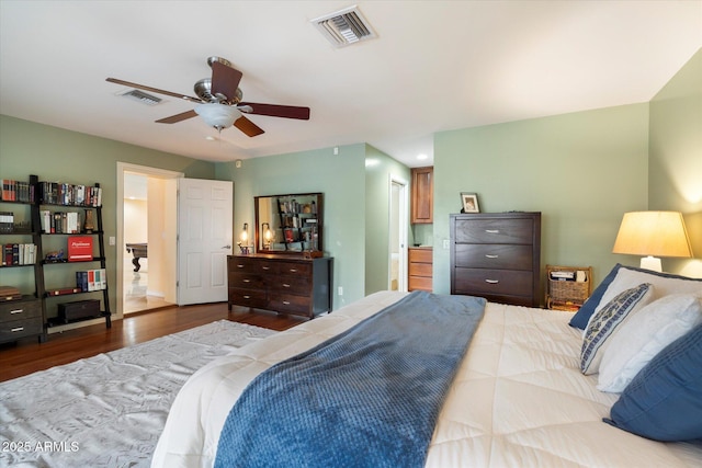5535 N 13th St, Phoenix, AZ 85014 - bedroom featuring a ceiling fan, ensuite bath, wood finished floors, and visible vents