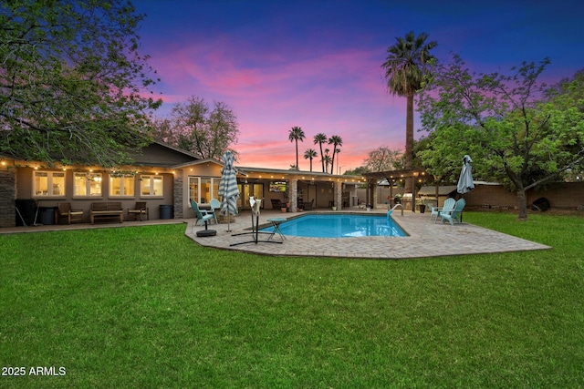 5535 N 13th St, Phoenix, AZ 85014 - outdoor pool featuring a yard, a patio area, and fence