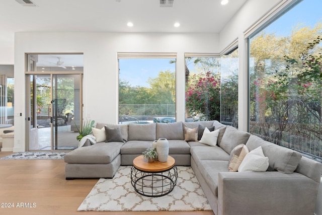 view of sunroom / solarium