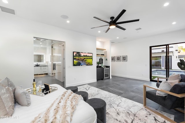 living room featuring ceiling fan