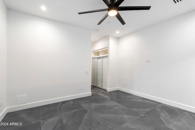 empty room with ceiling fan