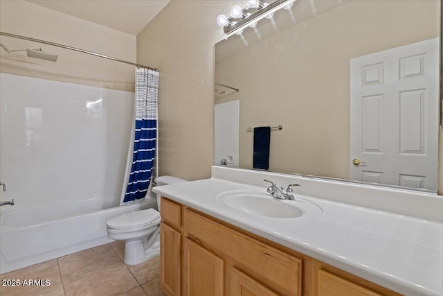 16420 N Thompson Peak Pkwy Unit 1002, Scottsdale, AZ 85260 - full bath with toilet, tile patterned floors, shower / bath combo, and vanity