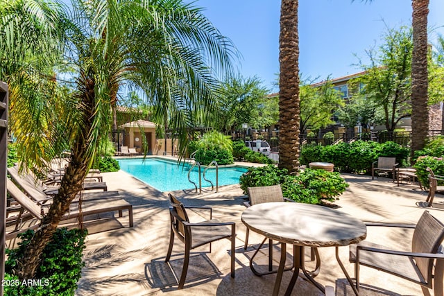 5550 N 16th St Unit 166, Phoenix, AZ 85016 - community pool featuring a patio area
