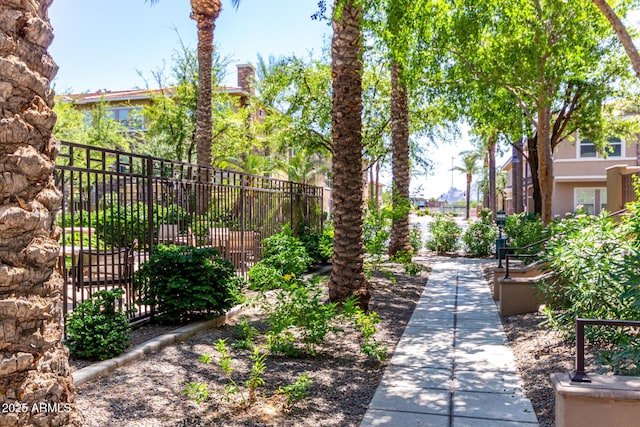 5550 N 16th St Unit 166, Phoenix, AZ 85016 - view of property's community