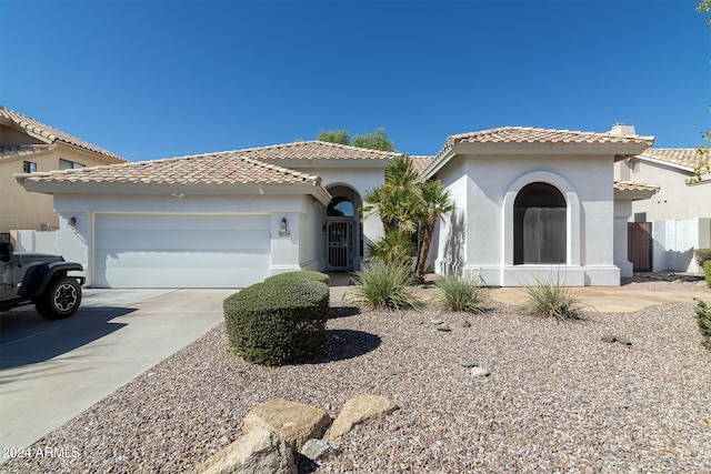 view of front facade with a garage