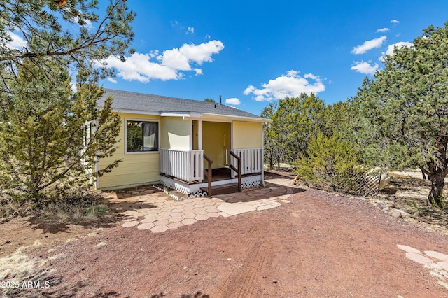 5766 N Juliane Dr, Williams, AZ 86046 - rear view of house with roof with shingles