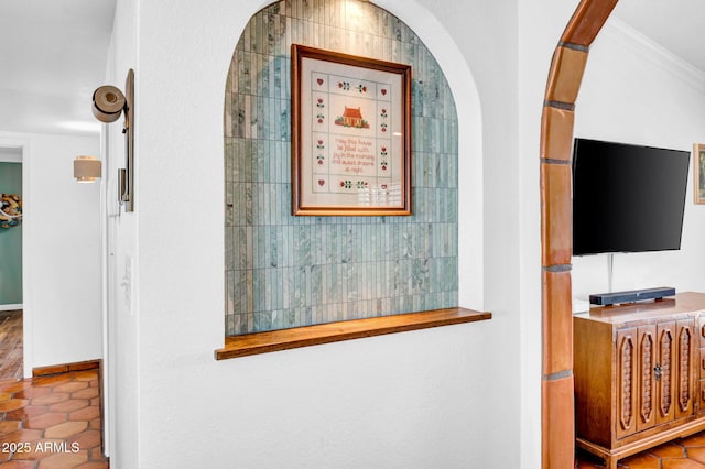 room details featuring ornamental molding