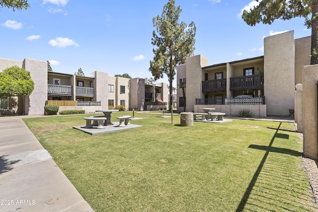 1927 E Hampton Ave Unit 204, Mesa, AZ 85204 - view of home's community featuring a residential view and a lawn