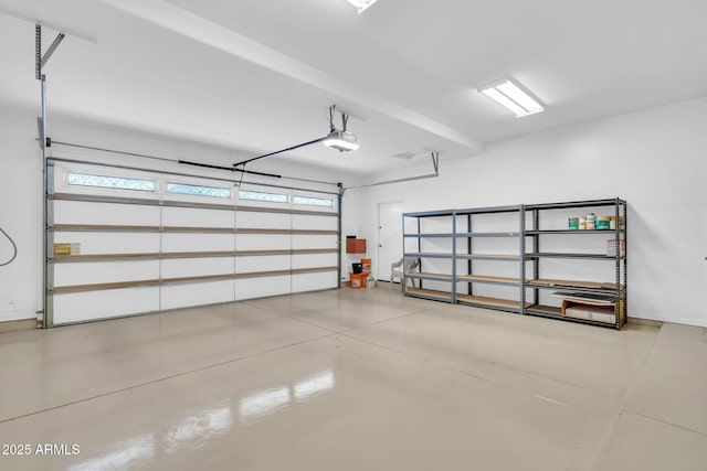 1435 E Rancho Dr, Phoenix, AZ 85014 - garage featuring a garage door opener