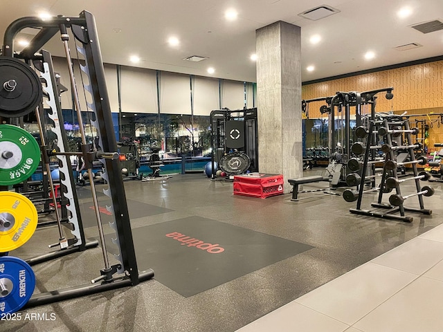 exercise room featuring visible vents