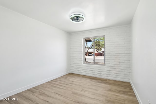 1653 E Palmcroft Dr, Tempe, AZ 85282 - unfurnished room featuring light wood-style flooring and baseboards