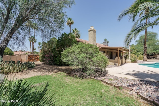 6101 E Beck Ln, Scottsdale, AZ 85254 - view of yard featuring a patio and a gate