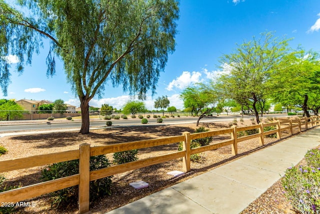 4495 E Woodside Way, Gilbert, AZ 85297 - view of yard with fence