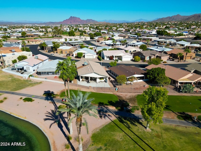 bird's eye view featuring a mountain view