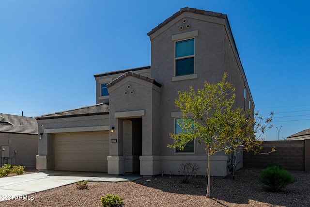 view of front facade featuring a garage