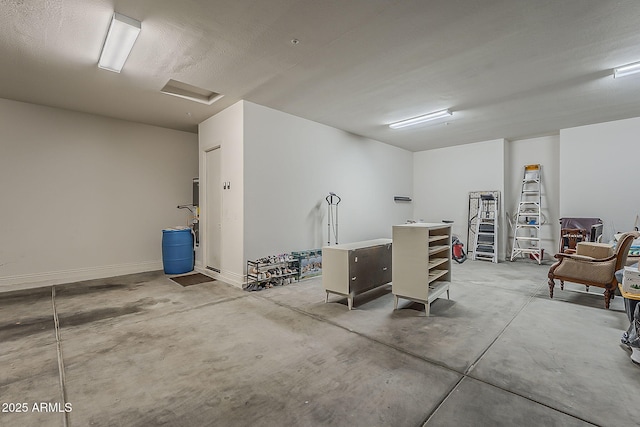 3925 E Elmwood St, Mesa, AZ 85205 - view of garage