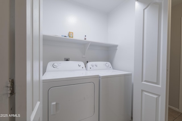 41388 W Hopper Dr, Maricopa, AZ 85138 - washroom featuring washing machine and clothes dryer