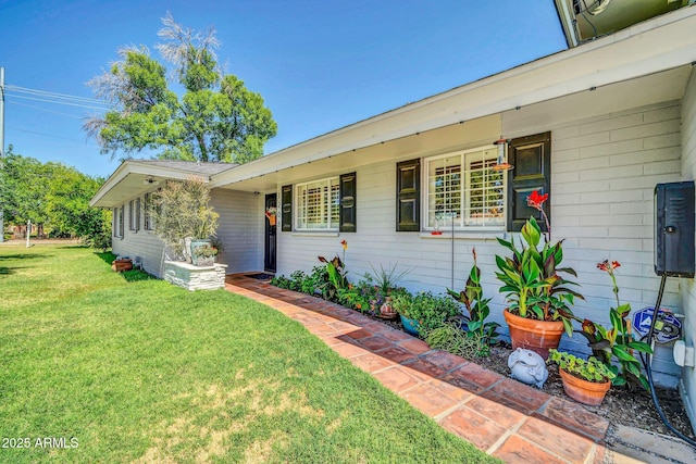 1208 E Tuckey Ln, Phoenix, AZ 85014 - view of front facade with a front yard