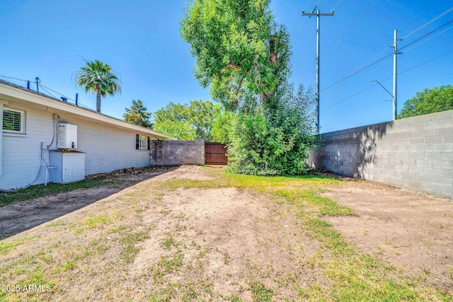 1208 E Tuckey Ln, Phoenix, AZ 85014 - view of fenced backyard