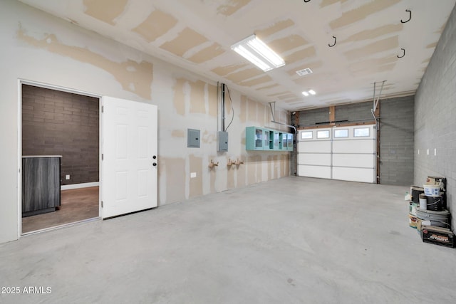 1208 E Tuckey Ln, Phoenix, AZ 85014 - garage featuring electric panel