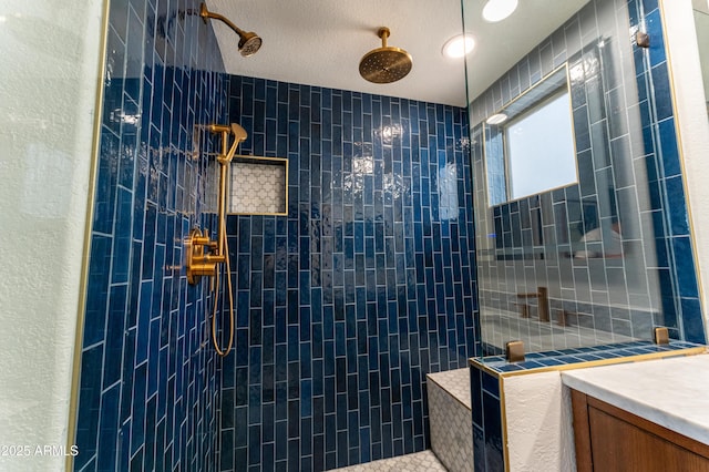 15221 N Clubgate Dr Unit 2132, Scottsdale, AZ 85254 - bathroom featuring a textured wall and a tile shower
