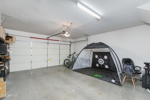 15221 N Clubgate Dr Unit 2132, Scottsdale, AZ 85254 - garage with a garage door opener