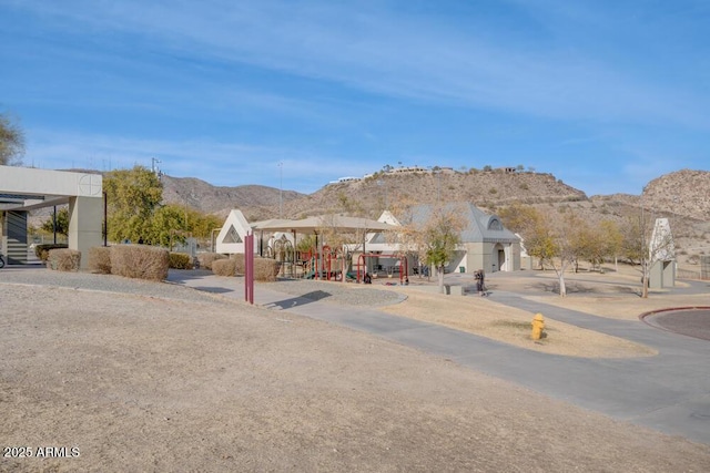 view of front of house featuring a mountain view