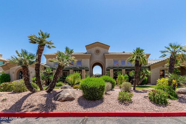 view of mediterranean / spanish-style home