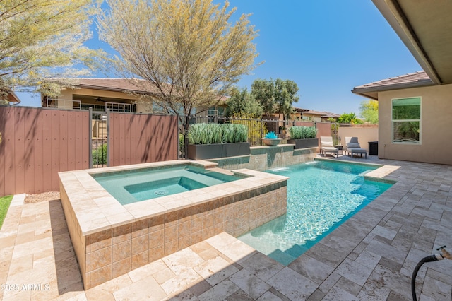 13186 W Via Dona Rd, Peoria, AZ 85383 - view of pool with an in-ground hot tub, a fenced backyard, a patio area, and a gate
