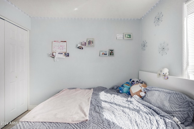 bedroom featuring a closet