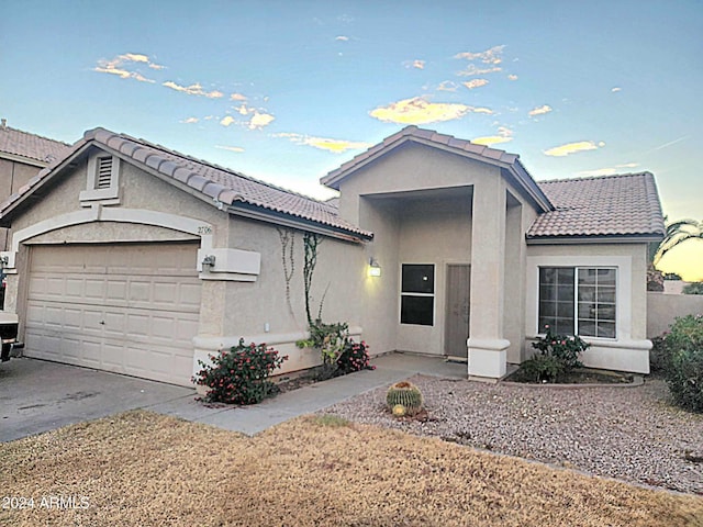 view of front of house featuring a garage