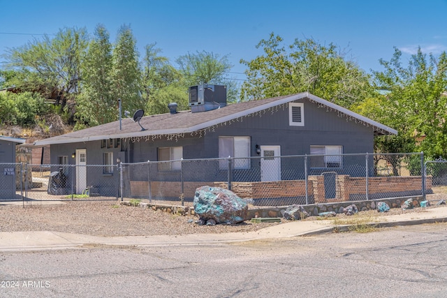 526 N Madison St, Wickenburg, AZ 85390 - view of front of house with central AC