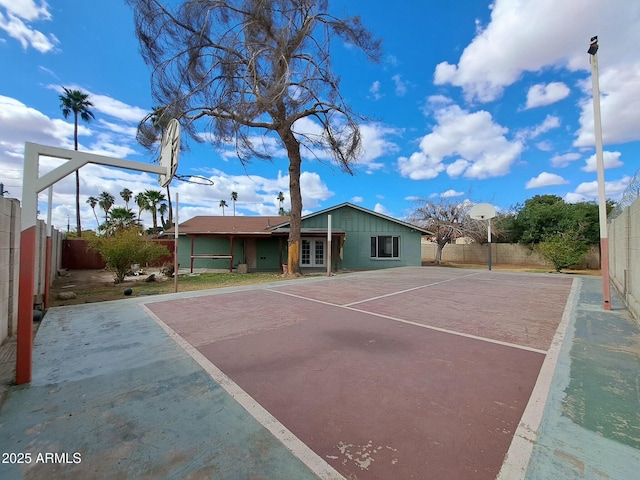 exterior space featuring fence