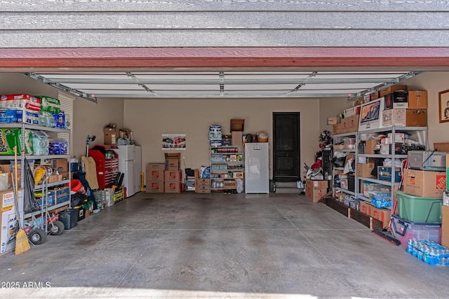 670 S Mountain Pines Ave, Show Low, AZ 85901 - view of garage