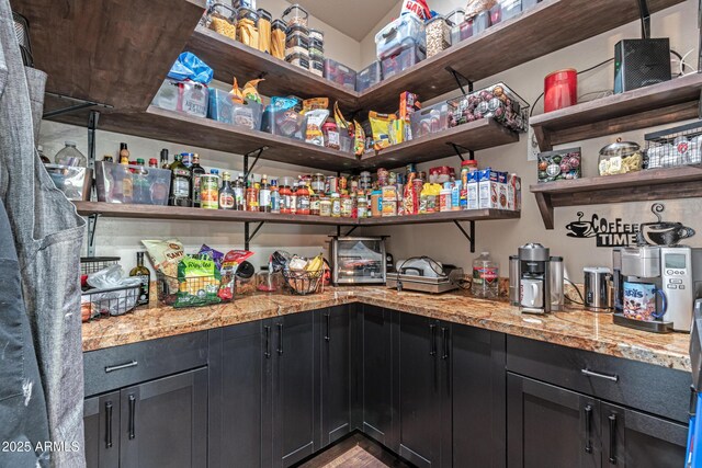 670 S Mountain Pines Ave, Show Low, AZ 85901 - view of pantry