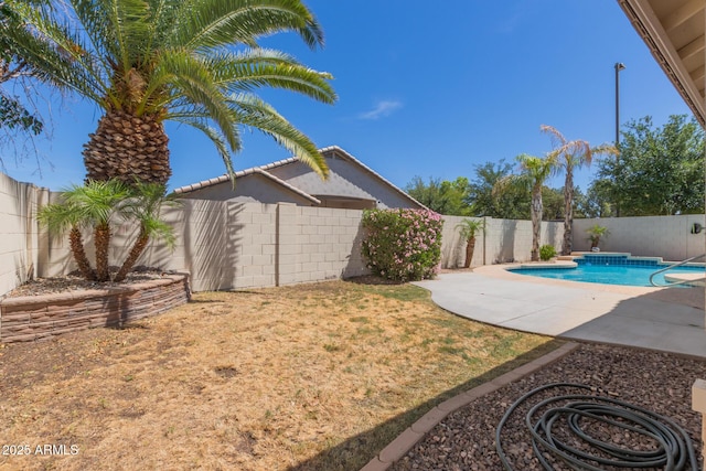 3580 E Kesler Ln, Gilbert, AZ 85295 - view of yard with a fenced in pool and a fenced backyard