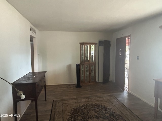 3021 E Saint John Rd, Phoenix, AZ 85032 - foyer entrance featuring visible vents, baseboards, and wood finished floors