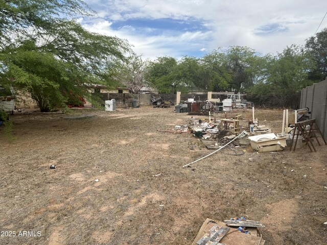 3021 E Saint John Rd, Phoenix, AZ 85032 - view of yard with fence