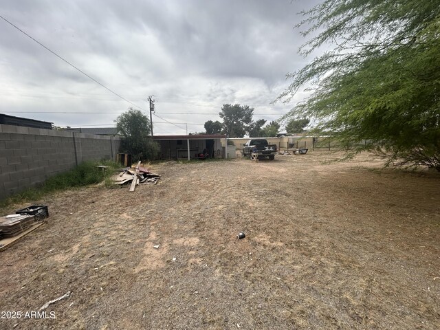 3021 E Saint John Rd, Phoenix, AZ 85032 - view of yard featuring fence