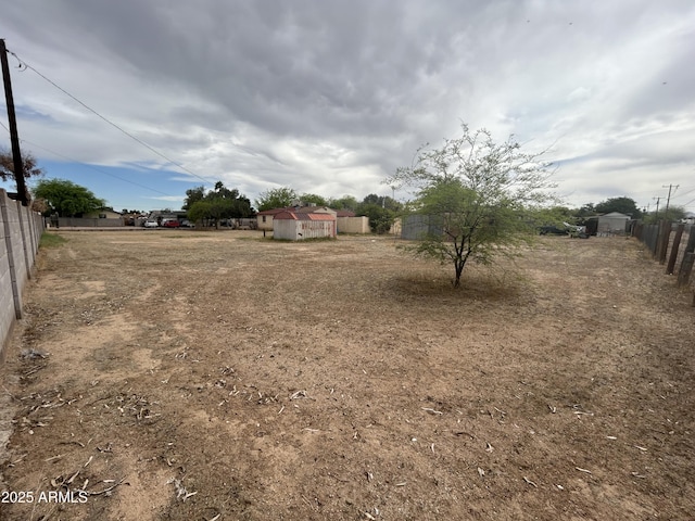 3021 E Saint John Rd, Phoenix, AZ 85032 - view of yard featuring fence