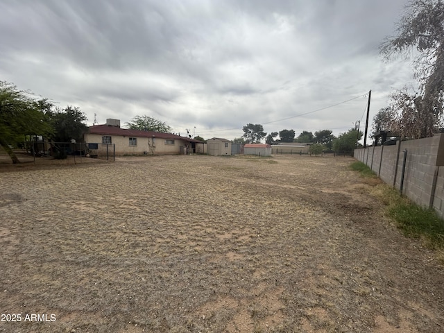 3021 E Saint John Rd, Phoenix, AZ 85032 - view of yard with fence