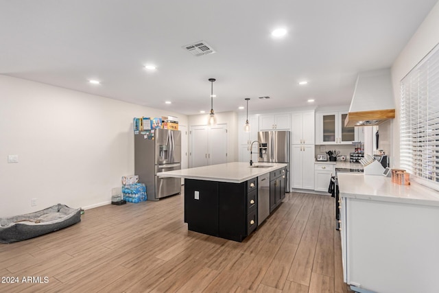 12043 N 46th Ave, Glendale, AZ 85304 - kitchen featuring stainless steel fridge with ice dispenser, custom exhaust hood, white cabinets, light wood finished floors, and dark cabinetry