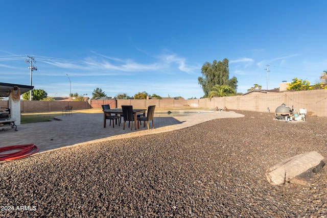 12043 N 46th Ave, Glendale, AZ 85304 - fenced backyard with a patio