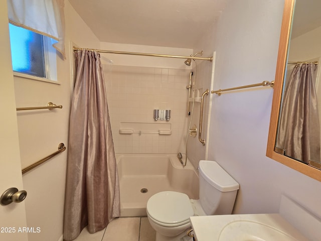 4950 Raffaele Dr, Sierra Vista, AZ 85635 - full bathroom with vanity, toilet, and curtained shower