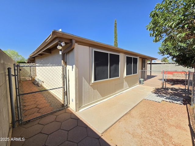 4950 Raffaele Dr, Sierra Vista, AZ 85635 - back of house featuring a gate