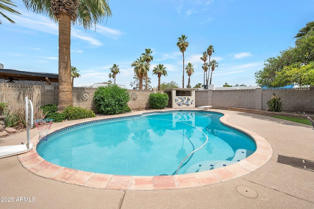 2125 E Elmwood St, Mesa, AZ 85213 - view of pool featuring a fenced backyard and a patio