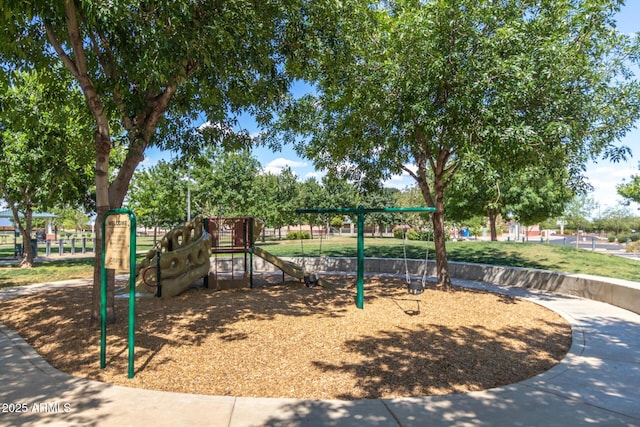 15469 W Dreyfus St, Surprise, AZ 85379 - view of communal playground